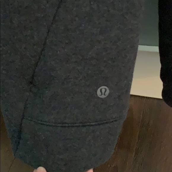 Lululemon Athletica Sweatshirt with Cutout Back - Picture 3 of 3